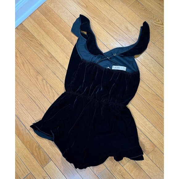 Victoria's Secret Black Velvet Romper Sleep Lounge XS NEW - Picture 9 of 9